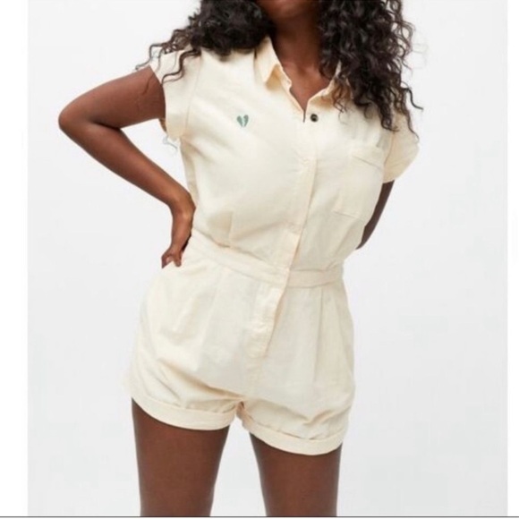 Urban Outfitters Quinn Shortie Knock Out Corduroy Romper - Picture 8 of 10